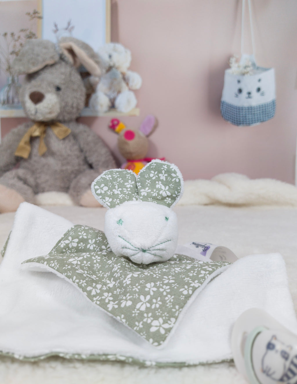 Doudou Benoky petite fleur verte